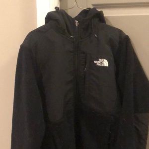 Northface women’s jacket with a hood